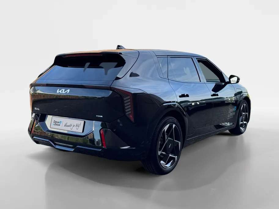 Kia EV4 Hatchback GT-Line Business Edition 81.4 kWh | Direct beschikbaar | Stoel-Stuur verwarming | Draadloos Apple Carplay - Android Auto | GT-Line Exterieur en Interieur Details | Kia Leiderdorp 071 760 06 00