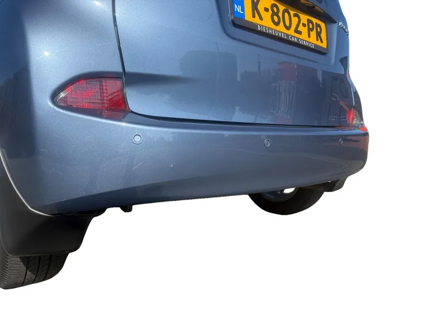Toyota Verso-S 1.3 VVT-i Dynamic | Achteruitrij Camera | Panorama Dak | Parkeersensoren | Airco | Bluetooth | Hoge Instap | 12 Maanden Bovag Garantie