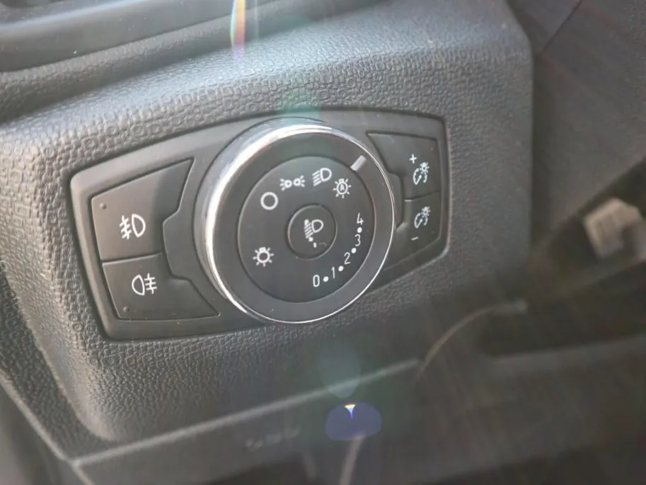 Ford EcoSport 1.0 EcoBoost Titanium Winter-, Parking-, Design Pack, NAV, Camera