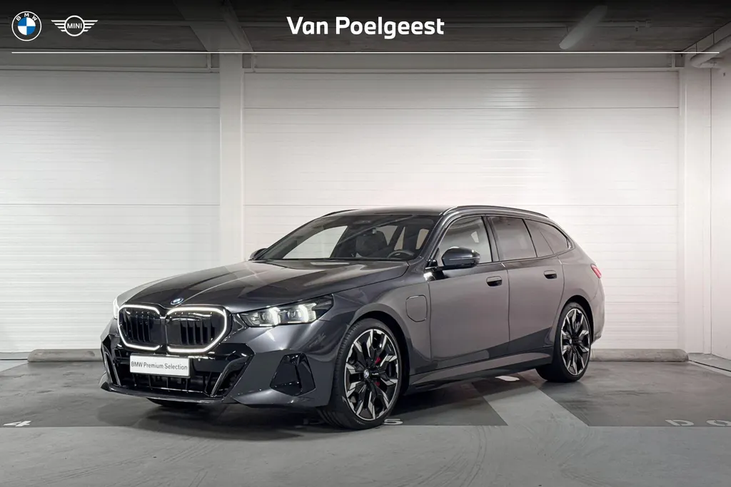 BMW 5 Serie Touring 550e xDrive