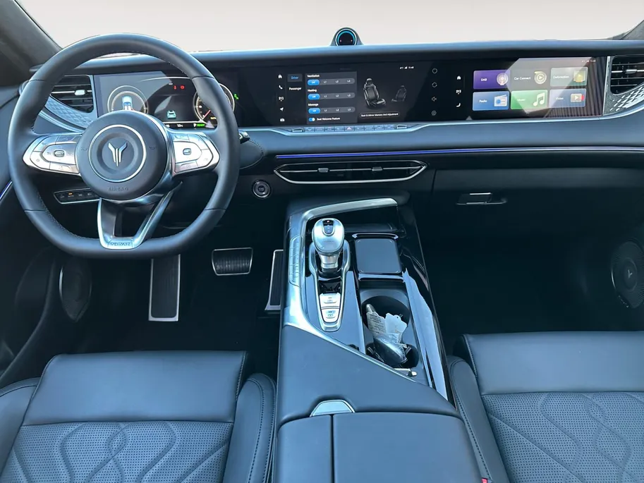 Voyah Free Flagship Edition 4WD 106 kWh |Full Option|500 km rijbereik|Luchtvering|Stoelkoeling, -verwarming en -massage|Uit voorraad leverbaar|Blackline exterieur & interieur|