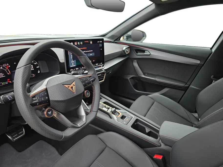 CUPRA Formentor 1.5 TSI e-Hybrid Business 204Pk SOH 100% | Panoramadak | Elektr. Trekhaak | Stoelverwarming | Elektr. Achterklep | Matrix Led koplampen | Virtual Cockpit | Fabrieksgarantie |