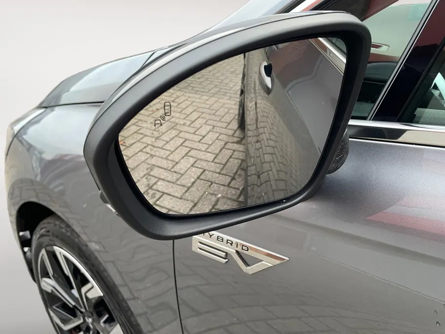 Mitsubishi Colt 1.6 HEV Instyle | Navigatie| Climate Control| Camera| Lichtmetalen velgen| Stoel verwarming| BOSE audio systeem| Parkeer sensoren voor en achter| Stuur verwarming