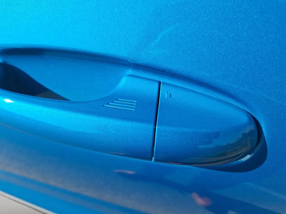 Ford Puma 1.0 EcoBoost Hybrid Titanium | !gratis upgrade naar automaat! | Winterpack | Comfortpack | El. Achterklep | Camera | Navigatie | Led verlichting | Keyless entry | 17' Lichtmetaal | Climate Control | Nieuw te bestellen! |
