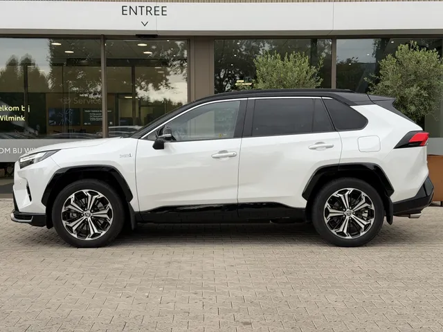Toyota RAV4 2.5 PHEV Bi-Tone+ AWD | Trekhaak | Panoramadak | Stoel Verwarming & Ventilatie |