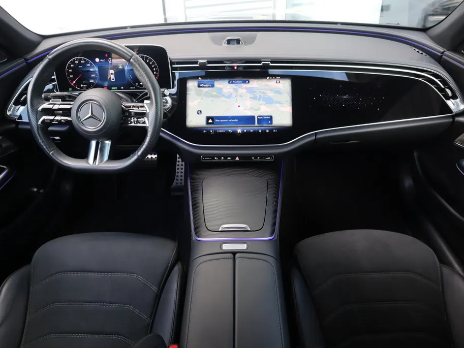 Mercedes-Benz E-Klasse 300 e 4MATIC Exclusive Line l Nightpakket l Memory l Digital light