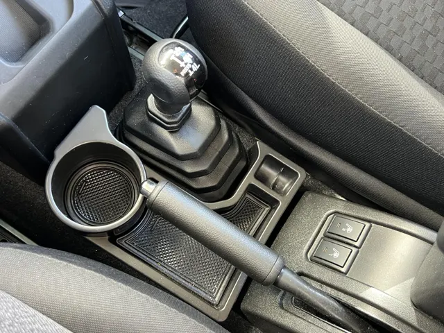 Suzuki Jimny 1.5 Stijl Automaat | Apple Carplay & Android Auto | Climate Control | Noppenbanden | 4 Zitplaatsen