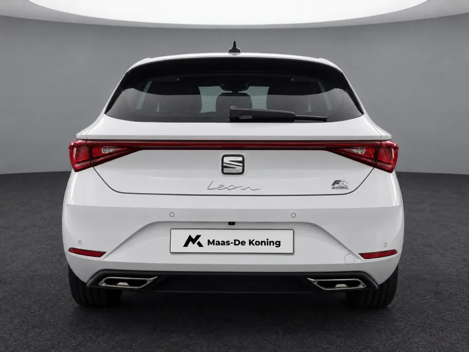 SEAT Leon FR Business 1.5 TSI eHybrid 150 kW / 204 PK Hatchb | 18 Inch | Matrix LED | Trekhaak | 5000,- HERWAARDERING!!!