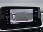 Volkswagen T-Roc 1.0 TSI 110pk Life · Trekhaak · Camera · Dodehoeksensoren · Adaptive Cruise Control · Apple/Android Car Play · Clima ·