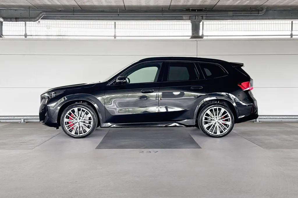 BMW iX1 eDrive20 67 kWh M Sport Edition