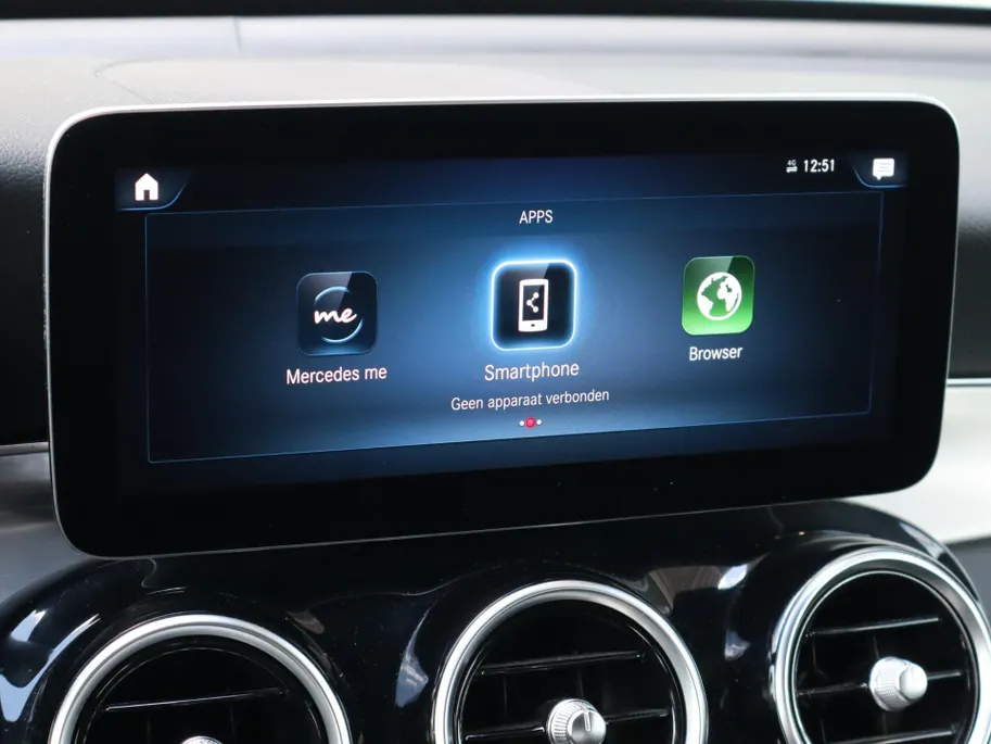 Mercedes-Benz GLC Coupé 300e 4MATIC Business Solution AMG l Panoramadak l Stoelverwarming l Achteruitrij camera