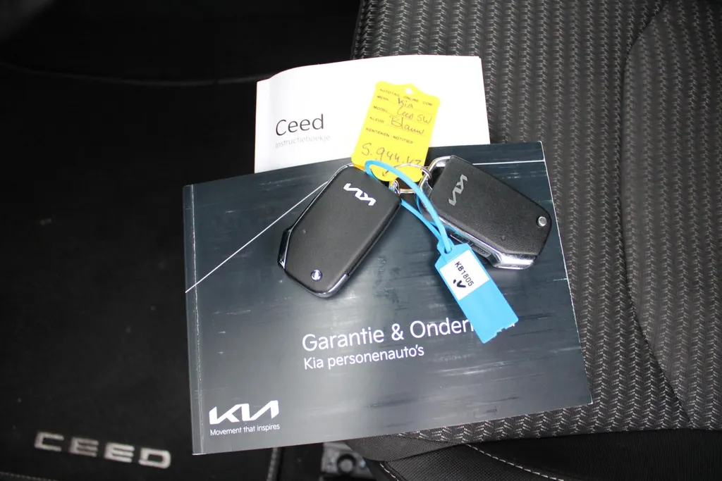 Kia Ceed Sportswagon 1.5 T-GDi MHEV DynamicLine | Navi | Camera | Clima | Cruise | 17' GT-Line velgen | LED | Apple Carplay | Android Auto |