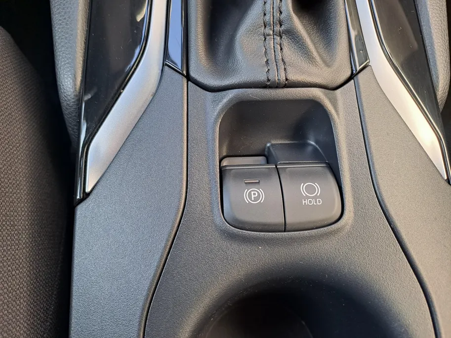 Toyota Corolla Cross 2.0 High Power Hybrid Active AUTOMAAT | Camera | Adaptieve Cruise | DAB | Rijstrooksensor met correctie | Apple Carplay/Android Auto