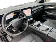 Renault Austral 1.2 E-Tech full hybrid 200 techno esprit Alpine | Apple Carplay & Android Auto | Climate Control | Camera | Adaptieve Cruise Control | Automatische Kofferklep | Dodehoek Detectie | 12 Maanden BOVAG Garantie