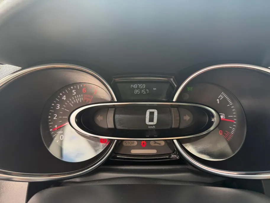 Renault Clio 0.9 TCe Limited | Navigatie | Bluetooth | Parkeersensoren | Onderhoudshistorie | LMV | Airco | Cruise Control | 12 Maanden BOVAG Garantie