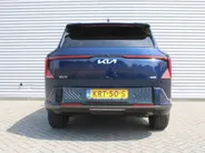 Kia EV5 GT-Line Business Edition 81.4 kWh | Stuur-/stoelverwarming v+a | Schuifdak | Leer | Elek. stoelverstelling + achterklep | 20' LM | LED | All season |