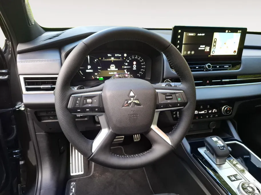Mitsubishi Outlander 2.4 PHEV Black Edition | RIJDEND, VRAAG NAAR ACTUELE KM STAND | FULL OPTION | 360 CAMERA | STUUR, VOORRUIT, STOEL VERWARMING & VERKOELING |