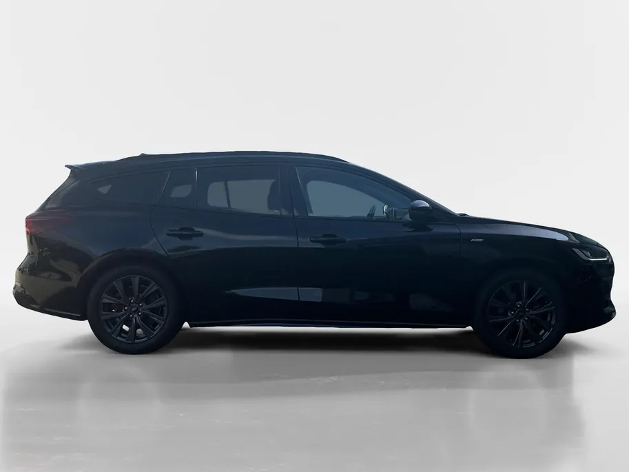 Ford Focus Wagon 1.0 EcoBoost Hybrid ST Line Style | Dealer onderhouden | NL auto | Winter pack | Trekhaak | Navigatie | Apple carplay & Android auto | Parkeersensoren voor en achter | Achteruitrijcamera | Cruise control | Draadloos opladen mobiel | Privacy glas | B