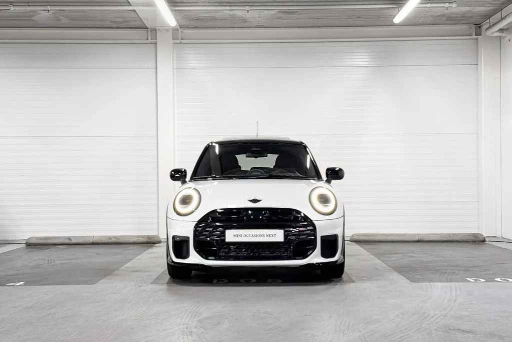 MINI Cooper 5-deurs Cooper C John Cooper Works S