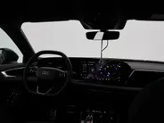 Audi A5 Avant 2.0 299pk S-tronic e-hybrid Quattro S edition · Camera · Wegklapbare Trekhaak · Apple/Android Car Play · Elek. Achterklep · 19'' Inch · Garantie t/m 05-08-2029 of 100.000km