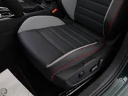 Volkswagen Golf GTI Clubsport Edition 50 2.0 325 PK 7 versn. DSG · Assistance Pakket Plus · Leder Pakket 'Vienna' · Multimedia Pakket Plus · Panoramaschuif-kanteldak · Stuurwiel, verwarmd, multifunctioneel en met ArtVelours bekleed ·