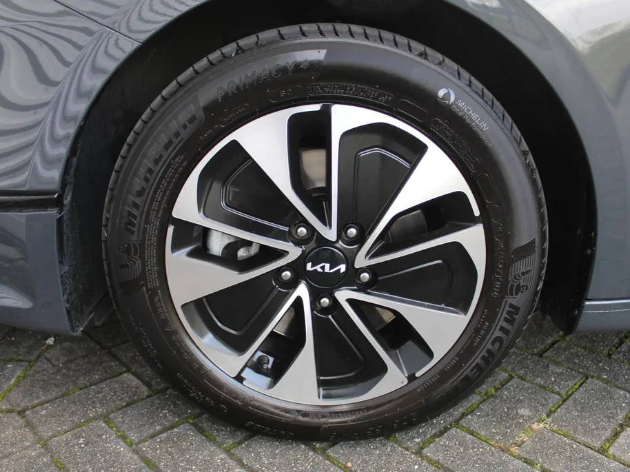 Kia Ceed Sportswagon 1.0 T-GDi MHEV Design Edition | Stuur-/stoelverwarming | Cruise adapt. | Camera | 16' LM | Dodehoekdetectie | JBL audio | LED |