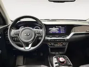 Kia e-Niro DynamicPlusLine 64 kWh Dealer onderhouden | Stoel + stuurverwarming | Climate control | 3 Fase laden |