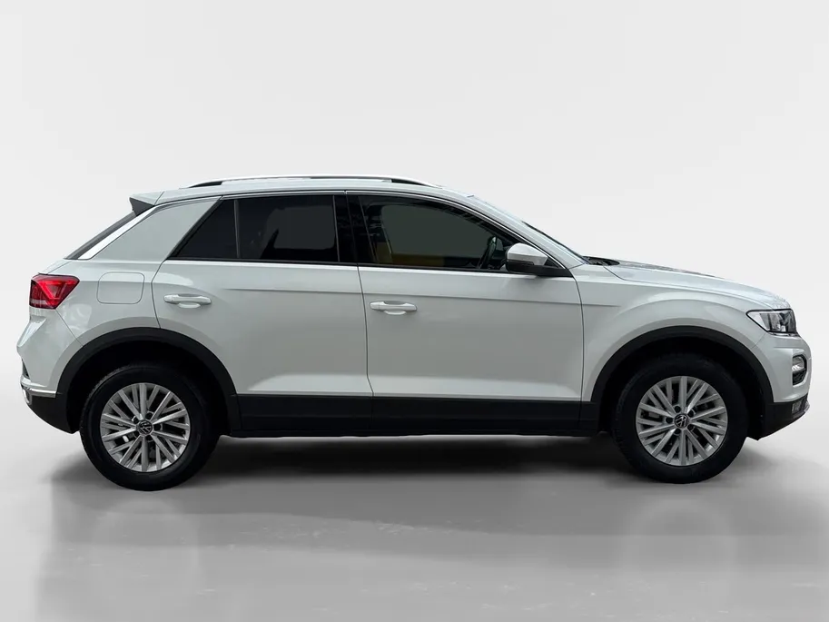 Volkswagen T-Roc 110PK TSI Style | Trekhaak 1300KG Trekgewicht | Navigatie | Cruise Control Adaptief | Climate Control | Camera | Parkeersensoren | Lichtmetalen Velgen | Armsteun |
