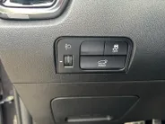 Kia Sorento 1.6 T-GDI Hybrid 2WD ExecutiveLine 5p. | Apple Carplay / Android Auto | Navigatiesysteem | Elektrisch Verstelbare Voorstoelen | Bestuurdersstoel met Geheugen | Elektrisch Schuif / Kanteldak | Elektrisch Bedienbare Achterklep | Stoelverwarming + Stoelkoeli