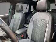 Volkswagen Tiguan 1.5TSI/150PK R-Line DSG · Panoramadak · Harman Kardon sound · Apple/Android Car Play · Camera + Parkeersensoren