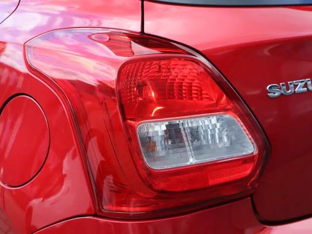 Suzuki Swift 1.0 BoosterJet Select Carplay | Camera