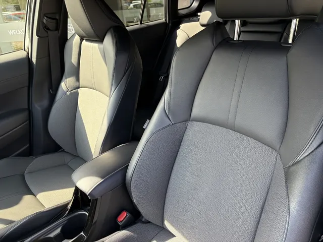 Toyota Corolla Cross Hybrid 200 Style | Leer | Blindspot | Parkeersensoren