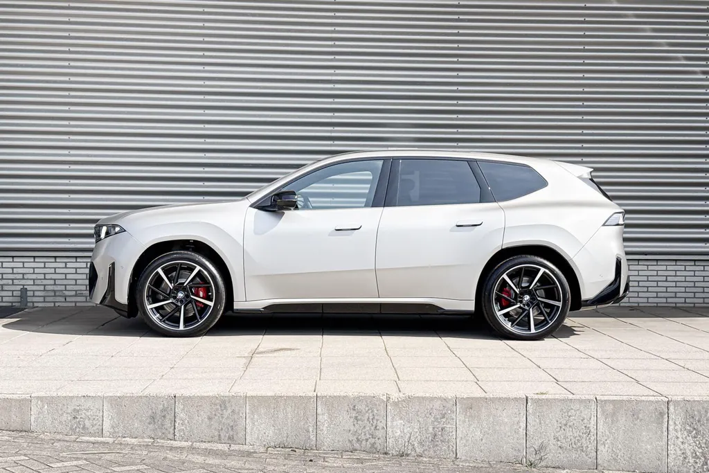 BMW iX3 40 eDrive 83 kWh