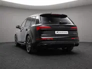 Audi Q7 55 TFSI e quattro Pro Line S 394 PK ·Leder bekleding · Assistentie. plus, remote park · Head-Up display · Glazen panorama dak · Bang & Olufsen
