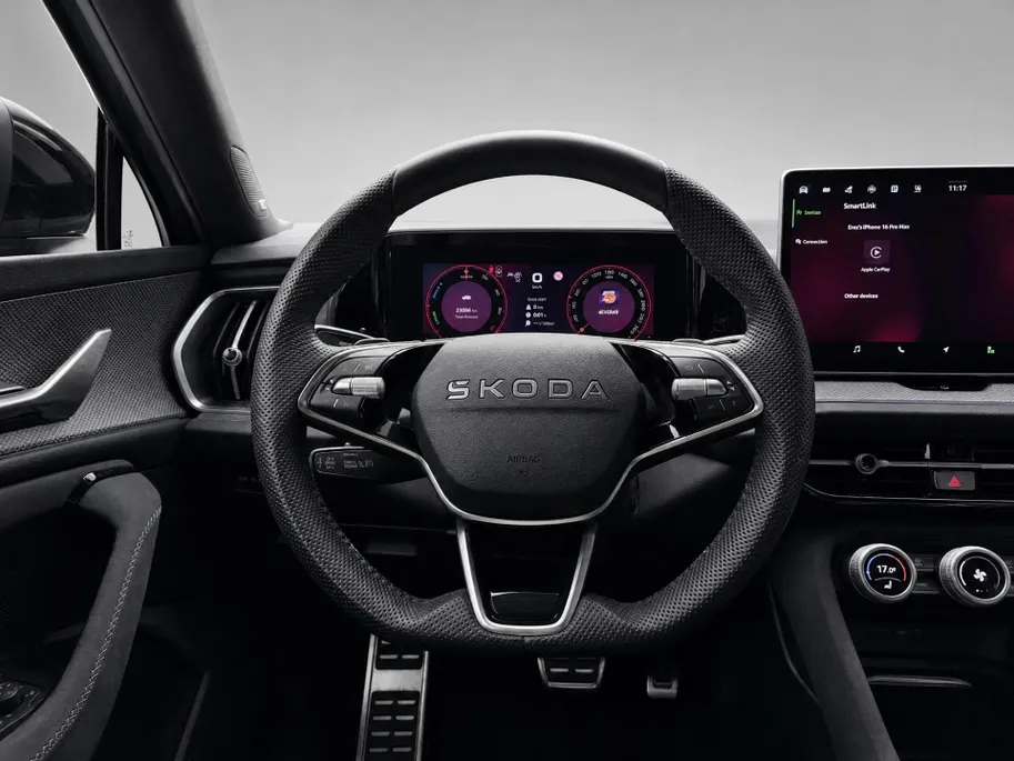 Škoda Kodiaq 1.5 TSI 204pk DSG PHEV Sportline Business · Wegklapbare Trekhaak · 360 Camera · Canton Audio · Apple/Android Car Play · 19'' Inch · Garantie t/m 09-03-2030 of 100.000km