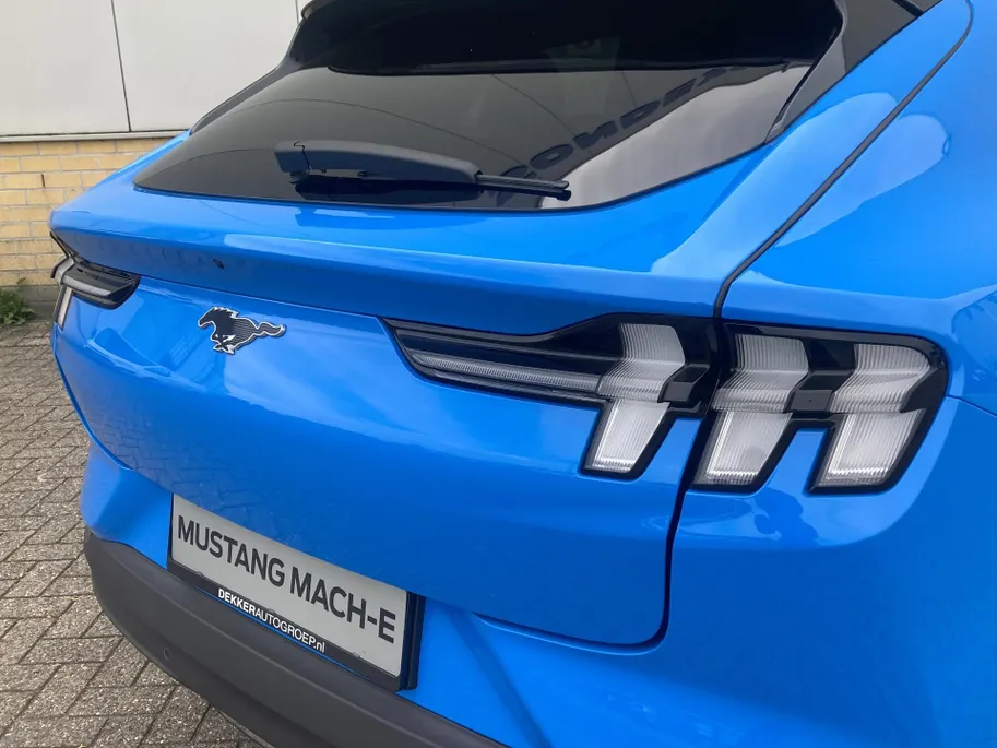 Ford Mustang Mach-E Standard RWD 75 kWh Standard Range - Grabber Blue - Direkt leverbaar
