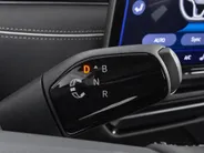 Volkswagen ID.7 Limited Edition Plus 77 kWh accu 286 PK · Achteruitrijcamera · Draadloze telefoonlader ·