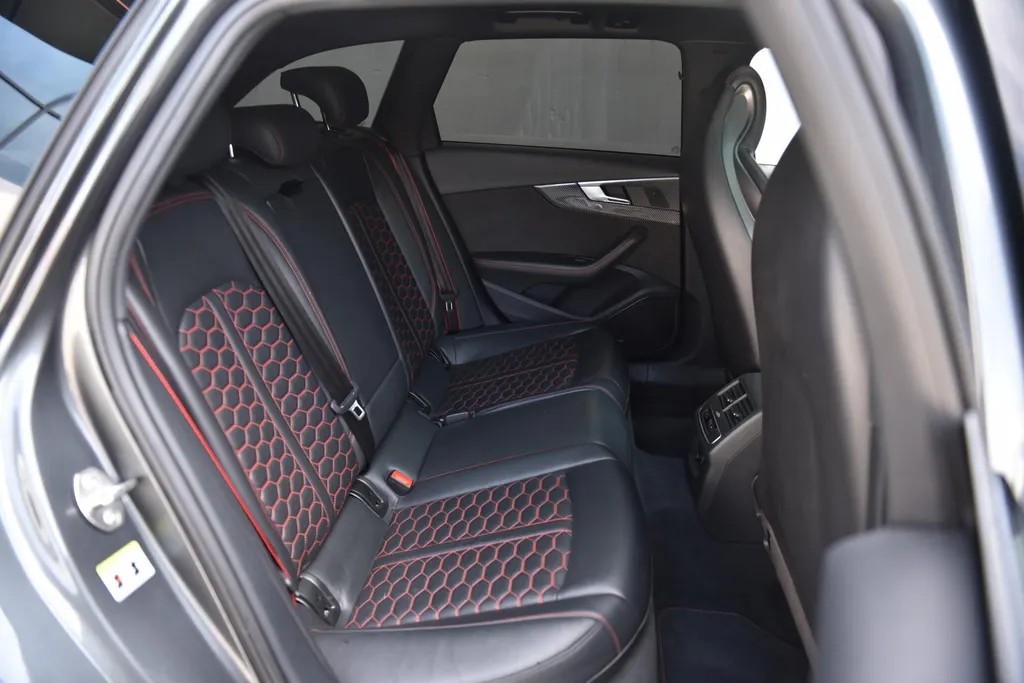 Audi RS4 Avant 2.9 TFSI RS4 quattro