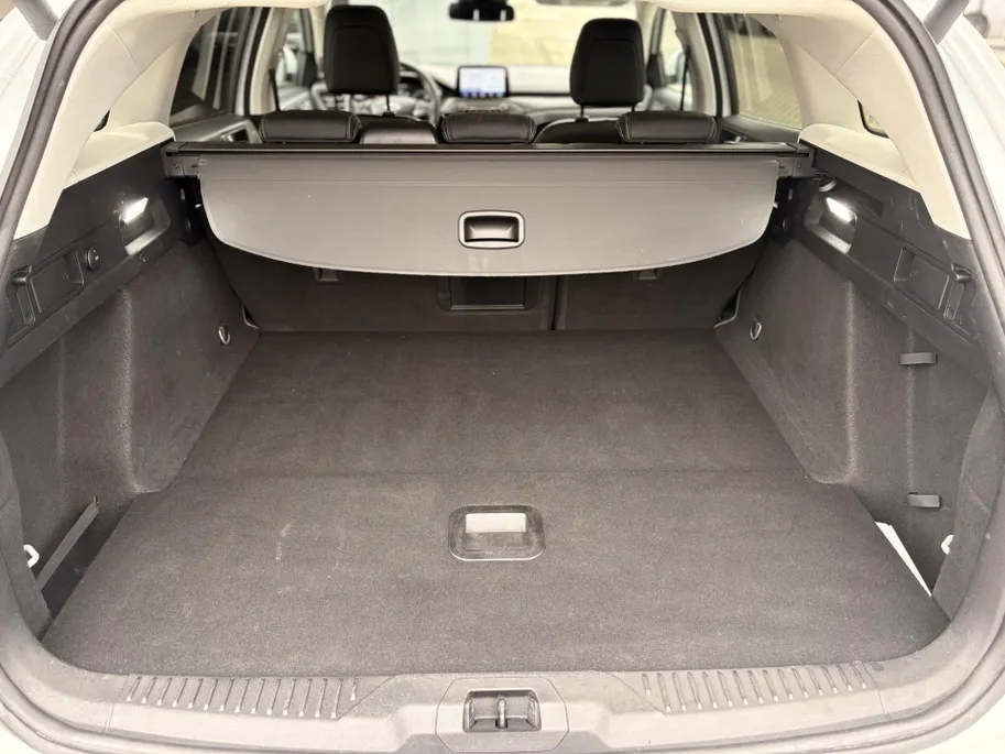 Ford Focus Wagon 1.5 EcoBoost Automaat Vignale I WINTER PACK I DRIVER ASSISTANCE PACK I MATRIX LED-KOPLAMPEN I APPLE CARPLAY / ANDROID AUTO I B&O SOUNDSYSTEM I