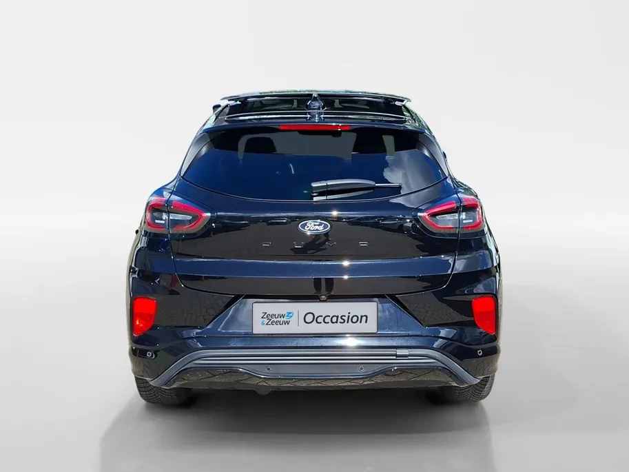 Ford Puma ST-Line | Stoel- stuur en voorruitverwarming | Trekhaak | Kantel / schuifdak | Adaptieve led koplampen | All weather banden