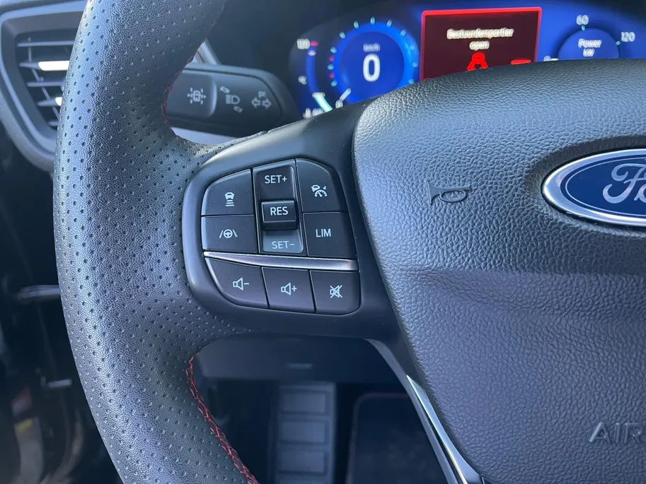 Ford Kuga 2.5 PHEV ST-Line X | Adaptive Cruise Control | (HUD) Head Up Display | Winterpakket | Wegklapbare trekhaak | 18'LM Velgen |