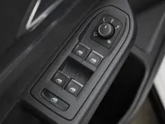 Volkswagen Golf 1.5eTSI/150PK R-Line Black Style DSG · Navigatie · Camera + Parkeersensoren · Apple/Android Car Play · Garantie t/m 18-11-2026  · EXTRA INRUILKORTING ·