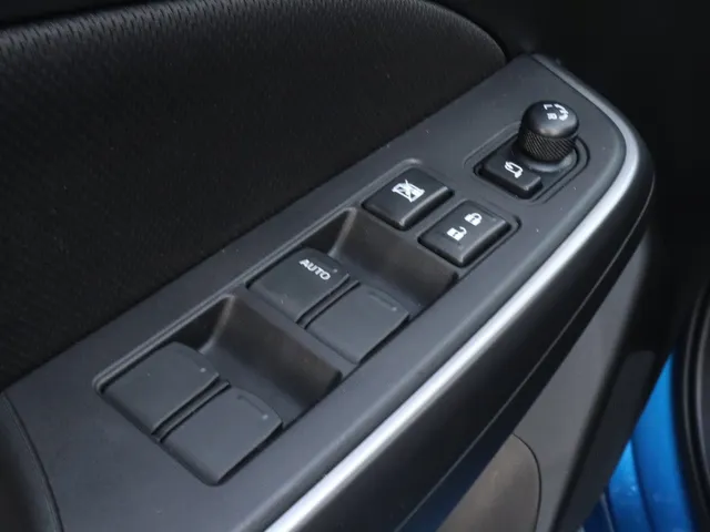 Suzuki Swift 1.2 Style Hybrid Automaat | Carplay | Keyless | AdaptiveCruise | AllSeasons