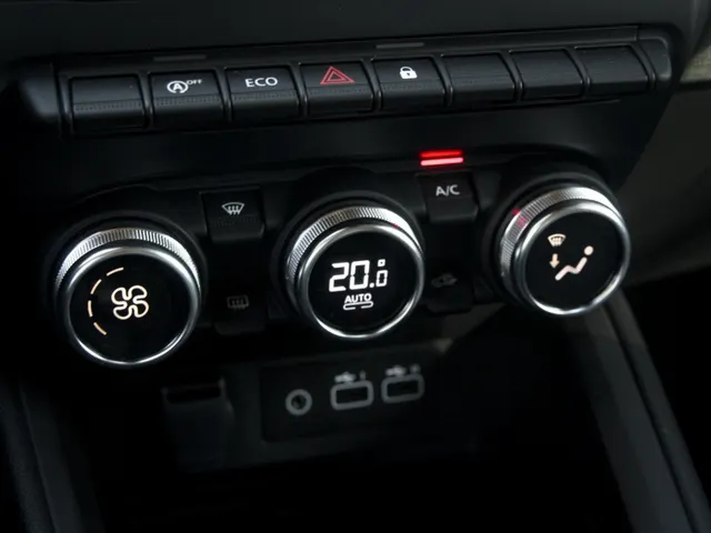 Mitsubishi Colt 1.0T MT Intense