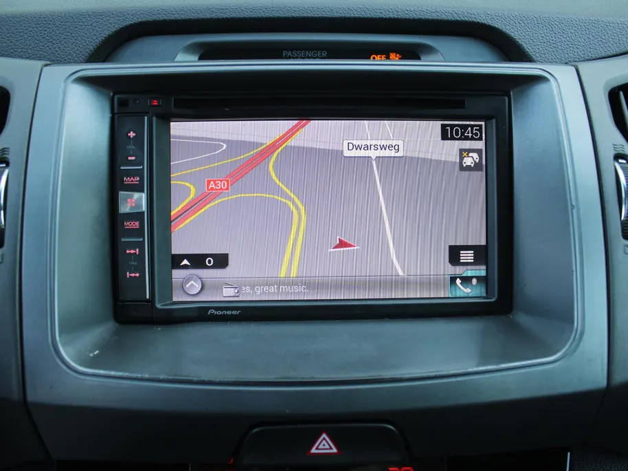 Kia Sportage 2.0 X-ecutive Plus Pack | Trekhaak | 17' LM | Parkeersensor achter | Half leer/stof | Navi Pioneer incl. Apple CarPlay/Android Auto | Cruise | Clima | Automaat |