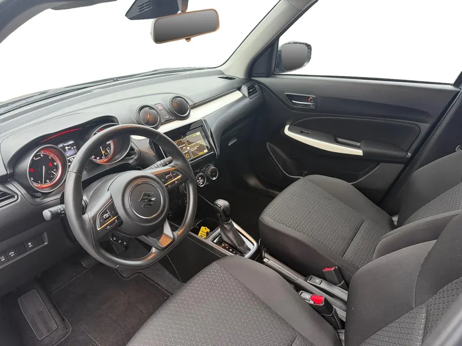 Suzuki Swift 1.2 Stijl | Cruise/ Climate Control | Navigatie | Camera | Trekhaak |