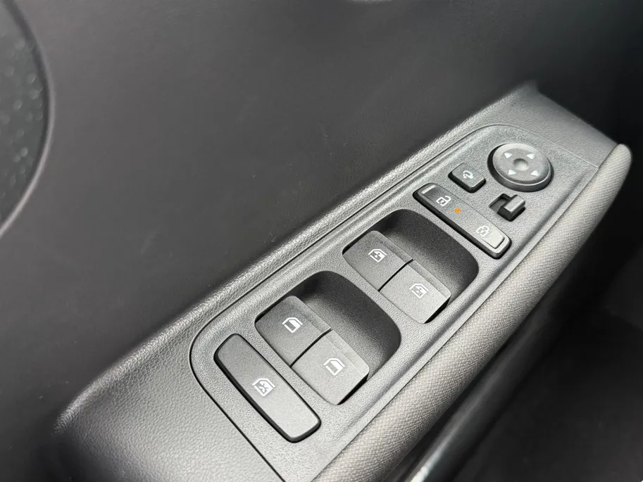 Hyundai Inster Evolve 49 kWh | Z&Z Topdeal! | Van € 31.285, nu voor € 28.785,- |