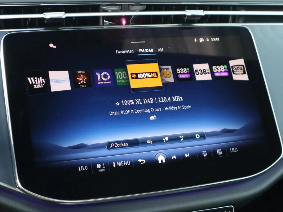 Mercedes-Benz E-Klasse E-Klasse 300e AMG Line l Keyless l Achteruitrij camera l Stoelverwarming l Memory