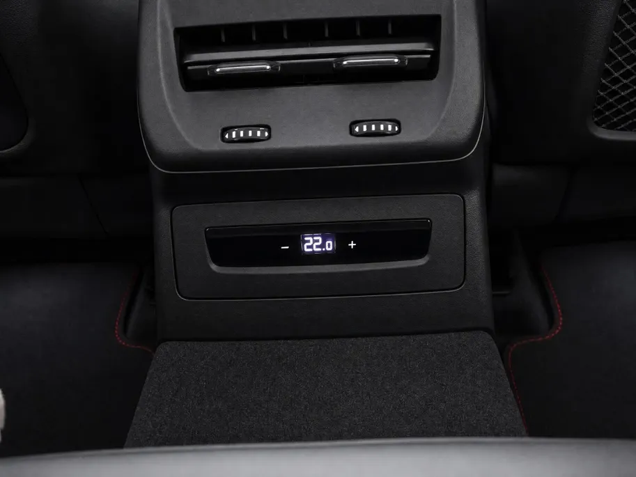 Audi RS5 Limousine e-hybrid 639 PK · RS sportuitlaat · Topsnelheid 270 km/h · Head-up display · Panoramadak