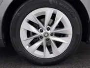 Škoda Octavia Combi 1.5e-TSI/150PK Business Edition Plus · Navigatie · Apple/Android Car Play · Camera + Parkeersensoren · Stoelverwarming ·